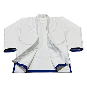 Venta al por mayor 100% algodón Karate Gi uniforme cómodo transpirable ropa de entrenamiento de artes marciales con logotipo frontal gran oferta - Product Image 2