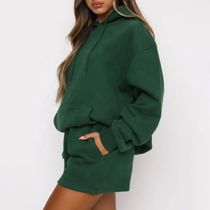 Conjunto de Sudadera con Capucha y Pantalones Cortos de Verano para Mujer de Alta Calidad, Logotipo Bordado Personalizado, Ropa Deportiva Informal Sólida, 100% Algodón, Impermeable y Resistente al Viento - Product Image 2