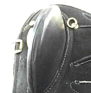 Selle anglaise en cuir noir australien à tirage arrière, best-seller, nouveau design, siège souple, personnalisable pour les courses de chevaux - Product Image 6