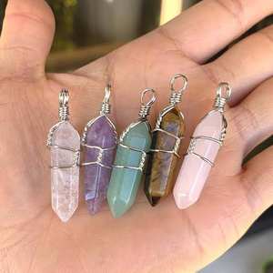 Pendentif en pierre de labradorite plaqué argent sur laiton, 12 mm, vente en gros, prix de gros et MANGALMAY CORPORATION - Product Image 2