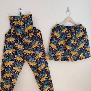 Ensemble de pyjama pour femme en coton 100% fait main, imprimé léopard bleu marine, robe de nuit, cadeau - Product Image 1