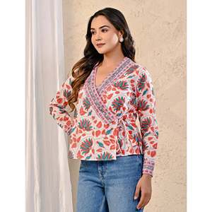 Blusa de Popelina Blanca para Mujer con Estampado Jaal, Cuello Asimétrico y Decoración Floral Bordada, Talla Única y XL Disponible - Product Image 4