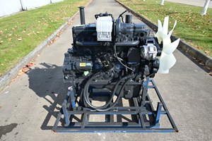 6D107E-1เครื่องยนต์รถขุดดีเซล6สูบแบบใหม่ดั้งเดิมสำหรับ Komatsu เครื่องยนต์6D107E-1 Komatsu สภาพการทำงานที่ยาวนานสำหรับ PC200-8 - Product Image 3