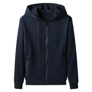 Survêtement de sport personnalisé de haute qualité Ensemble de sweat à capuche de jogging d'été Veste et pantalon pour les sports d'équipe Nouveau et élégant - Product Image 3