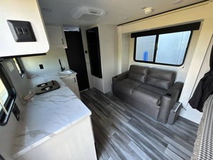 Nouveau 2026 Jayco Jay F-l-i-g-h-t S-l-x 160LK - Product Image 6