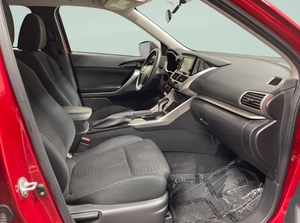 Véhicules d'occasion en bon état - EclipseCross ES AWD SUV / Crossover 2019 - 152 ch - 1.5L I4 - À vendre - Product Image 4