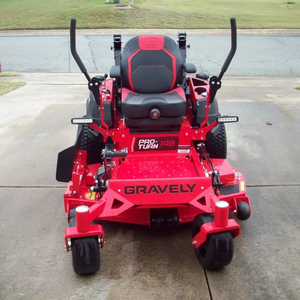 เครื่องตัดหญ้าแบบ Zero Turn ยี่ห้อ Gravely Industrial รุ่นใหม่/มือสอง เครื่องยนต์เบนซิน 2 จังหวะ 125 ซีซี พร้อมถังเก็บหญ้า 150 ลิตร กำลังไฟ 1200 วัตต์ สำหรับทำหญ้าเป็นปุ๋ยหมัก เหมาะสำหรับดูแลสวน - Product Image 1