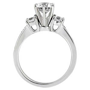 Bague de fiançailles en diamant trois pierres 0,45 carats avec pierres latérales en or blanc 18 carats - Product Image 2