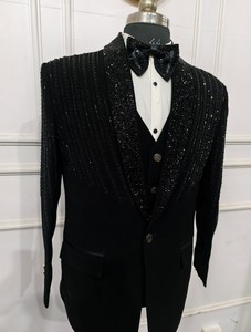 Costume trois pièces noir élégant pour hommes, adapté pour les mariages et les événements officiels, classique, élégant, intemporel, grande taille - Product Image 3