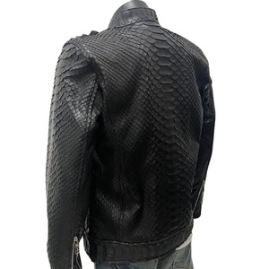 Cómoda chaqueta de piel de cuero en relieve Unisex exótico cuero de cocodrilo venta al por mayor chaqueta de cuero de vaca genuino de moda OEM - Product Image 3
