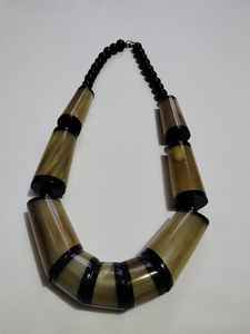 Collar de cuerno de búfalo de buey pulido de artesanías naturales de alta calidad con diamante estilo cristiano religioso gran oferta para fiestas - Product Image 5