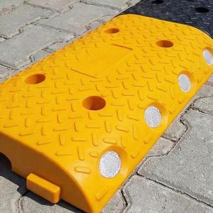 5.5m Recycled Rubber <b>Roadway</b> <b>Safety</b> Speed Hump Set with Lid - Product Image 6