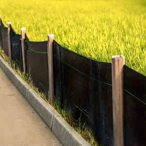 Fabricant et exportateur de clôtures à limon Clôture de contrôle de l'érosion de haute qualité Clôture à limon tissée en PP Contrôle des sédiments - Product Image 2