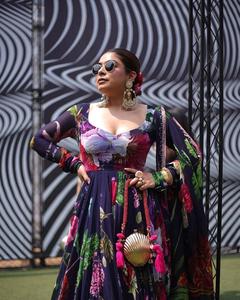 Présentation du nouveau concepteur dernier Anarkali imprimé bonne qualité imprimé Georgette tenue lourde Georgette avec 4 Mtr Flair - Product Image 2