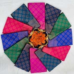 Sarees en soie Lichi de qualité supérieure pour femmes Fournisseur en gros de vêtements ethniques indiens traditionnels en vrac par FashionHarbour - Product Image 1