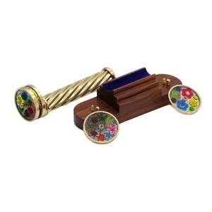 Caleidoscopio de latón con ruedas de patrón desmontables en soporte de madera juguete óptico Vintage hecho a mano regalo creativo único - Product Image 3