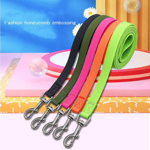Antideslizante 10 metros PVC recubierto correas patrón de panal resistente a la suciedad perro rojo agua impermeable correa para perros - Product Image 4