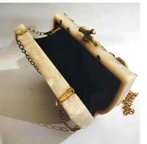 Luxury Eco-Friendly <b>Resin</b> Home Decor Table <b>Sculpture</b> Customized Color Hand-painted Natural Shape - Product Image 2