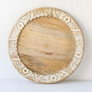 Plateau de service rond en bois sculpté à fleurs, décoration moderne pour la maison, plateau en bois artisanal gravé pour servir des fruits, des collations, ustensiles de cuisine - Product Image 2