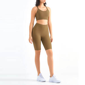 Ensembles de shorts de yoga respirants à séchage rapide pour femmes XXL Ladies Yoga Bra Shorts Waist Leggings Included - Product Image 1