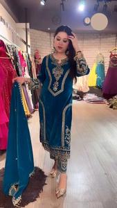 Magnifique à la recherche d'une couleur incroyable bon prix costume Salwar en velours lourd vêtements pakistanais abordables pour les femmes - Product Image 2