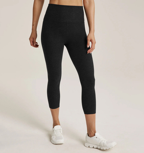 Leggings Capri Scrunch Butt pour femmes Pantalon de yoga taille haute avec ceinture de 5 pouces Buttery Soft Tummy Control Fit for Workout - Product Image 1