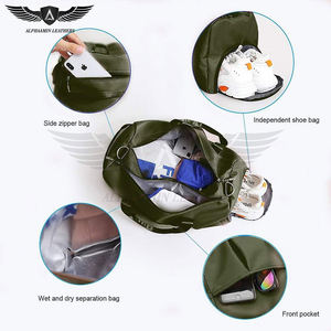 Bolsa Deportiva Resistente para Gimnasio y Viajes, Tejido Duradero, Asas Ajustables, Múltiples Bolsillos para Accesorios - Product Image 4