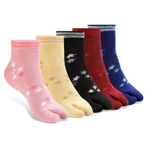 KVR personalizar tejido bordado Diseño hecho bordado logotipo personalizado algodón Deporte Calcetines atléticos para exportación - Product Image 6