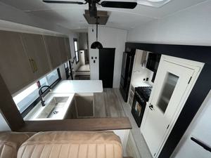 Nouveau 2025 F-o-r-e-s-t R-i-v-e-r Wildwood H-e-r-i-t-a-g-e G-l-e-n 36Fl - Product Image 5