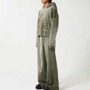 ชุดเซ็ตเสื้อฮู้ดดี้ทรงหลวมสไตล์วินเทจผ้าเฟรนช์เทอร์รี่หนา 400 กรัม ซักฟอกสีซีดแบบซันเฟดและย้อมสีแบบแอซิด พร้อมกางเกงขายาวทรงสแต็ค ชุดแทรคสูทลำลองสำหรับผู้ชาย - Product Image 5