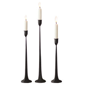 Candélabre décoratif moderne de luxe en aluminium fait main, personnalisable, à 3 branches, pour bougies coniques et pilier, avec impression typographique - Product Image 5