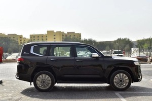 LandCruiser VX.R 2025, diesel bi-turbo, automatique, conduite à gauche, SUV, conduite à droite, À VENDRE - Product Image 4