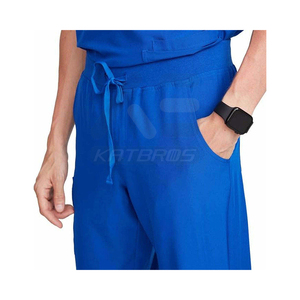 Uniforme Médico Moderno Diseñado para Profesionales Activos, Comodidad, Transpirabilidad, Diseño Práctico y Eficiencia Laboral - Product Image 3