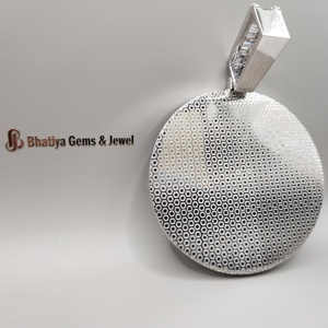 สร้อยคอจี้เพชรโมอิสสุดหรูสำหรับผู้หญิง VVS Sparkle เครื่องประดับดีของขวัญที่มีเสน่ห์สำหรับงานแต่งงานสวมใส่ทุกวันและงานปาร์ตี้แฟชั่น - Product Image 3