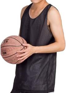 Uniforme de basket-ball personnalisé pour adultes, 100% polyester, jersey respirant antibactérien avec logo personnalisé et impression par sublimation - Product Image 4