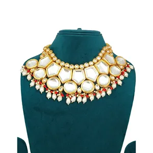 Ensemble de collier vintage plaqué or avec perles Kundan pour femmes et filles, pour mariage et cadeau, comprend une bague, bijoux de mariée raffinés - Product Image 3