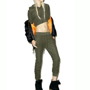 Fabricante logotipo personalizado de alta calidad 100% algodón pesado a prueba de viento chándal en blanco Crop Hoodie mujeres elegante nuevo diseño - Product Image 1