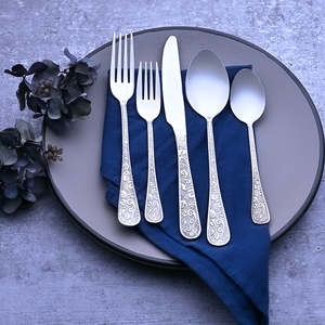 Exquisito Juego de Cuchillos de Acero Inoxidable de 5 Piezas para Bodas, Diseño Clásico de Lujo con Acabado Espejo - Product Image 1