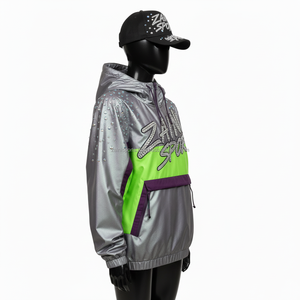 Veste coupe-vent en polyester métallisé 190 GSM pour femmes, panneaux argentés, verts et violets, avec logo personnalisé par transfert thermique, veste pour femmes - Product Image 5
