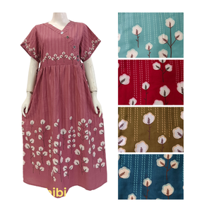 Robe de détente à fleurs pour femmes Robe légère en rayonne pour la maison Robe de nuit coupe ample Chemise de nuit super douce - Product Image 2