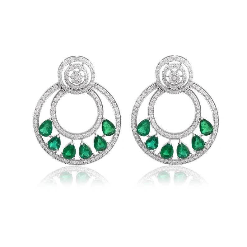 สีเขียว