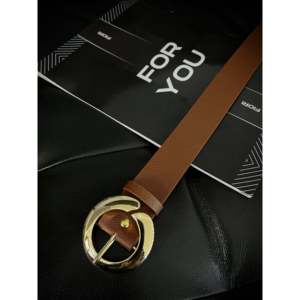 Ceinture décontractée pour femme avec boucle ronde en alliage doré - Product Image 3