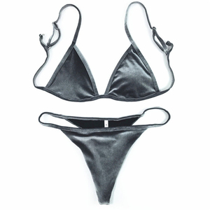 Ensemble bikini deux pièces en velours uni grande taille pour femme avec logo frontal, soutien-gorge triangle et string en spandex, tenue de plage, conception personnalisée OEM - Product Image 2