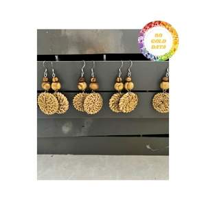 Diseño Único de Pendientes de Ratán, Formas y Tamaños Personalizados, Accesorios Hechos a Mano Inspirados en Hawái, Ideales para Moda y Regalos - Product Image 3