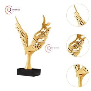 Statue en forme d'ailes en laiton décorative pour la maison et le bureau Sculpture de table faite à la main à un prix abordable du fournisseur indien - Product Image 3
