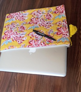 กระเป๋าใส่แล็ปท็อปแบบคล้องมือพิมพ์ลายดอกไม้สีเหลืองทนทานสไตล์ธุรกิจทันสมัยกันน้ำใช้ในสำนักงาน - Product Image 3