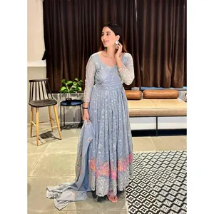 Robe Anarkali de soirée, ornée de paillettes et de broderies, pour les occasions spéciales - Product Image 4