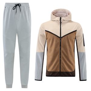 Conjunto de chándal de lana pesada para hombre de alta calidad ajustado y de gran tamaño con cuello con capucha y logotipo personalizado para uso en otoño e invierno - Product Image 6