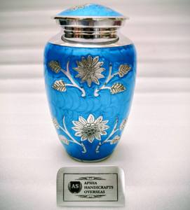 Urna Funeraria de Metal (Latón/Aluminio) con Esmalte Azul y Grabado, para Cenizas Humanas de Adultos - Product Image 1