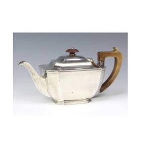 Hervidores de café de metal con acabado plateado Ventas directas de fábrica Hervidores de té brillantes Lo mejor para uso doméstico y hotelero - Product Image 1